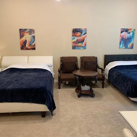 Luxhome Rooms In Mansion ริเวอร์ไซด์ ภายนอก รูปภาพ